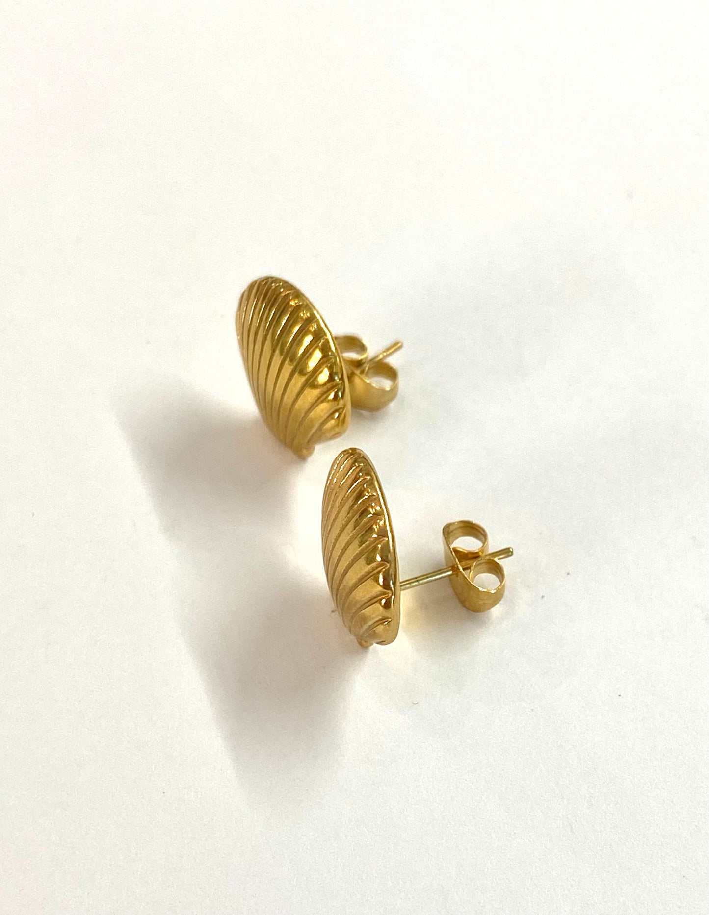 Pendientes de Conchas pegados