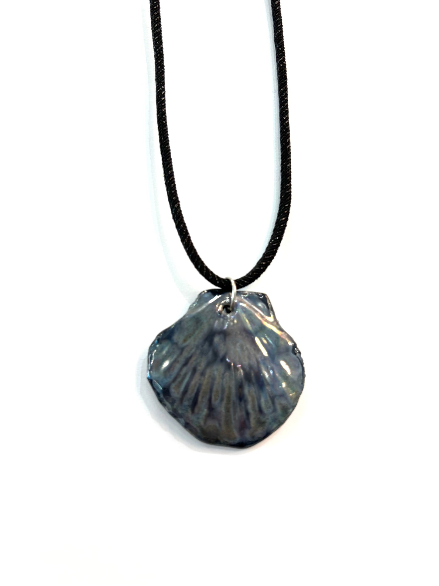 Collar concha de cerámica