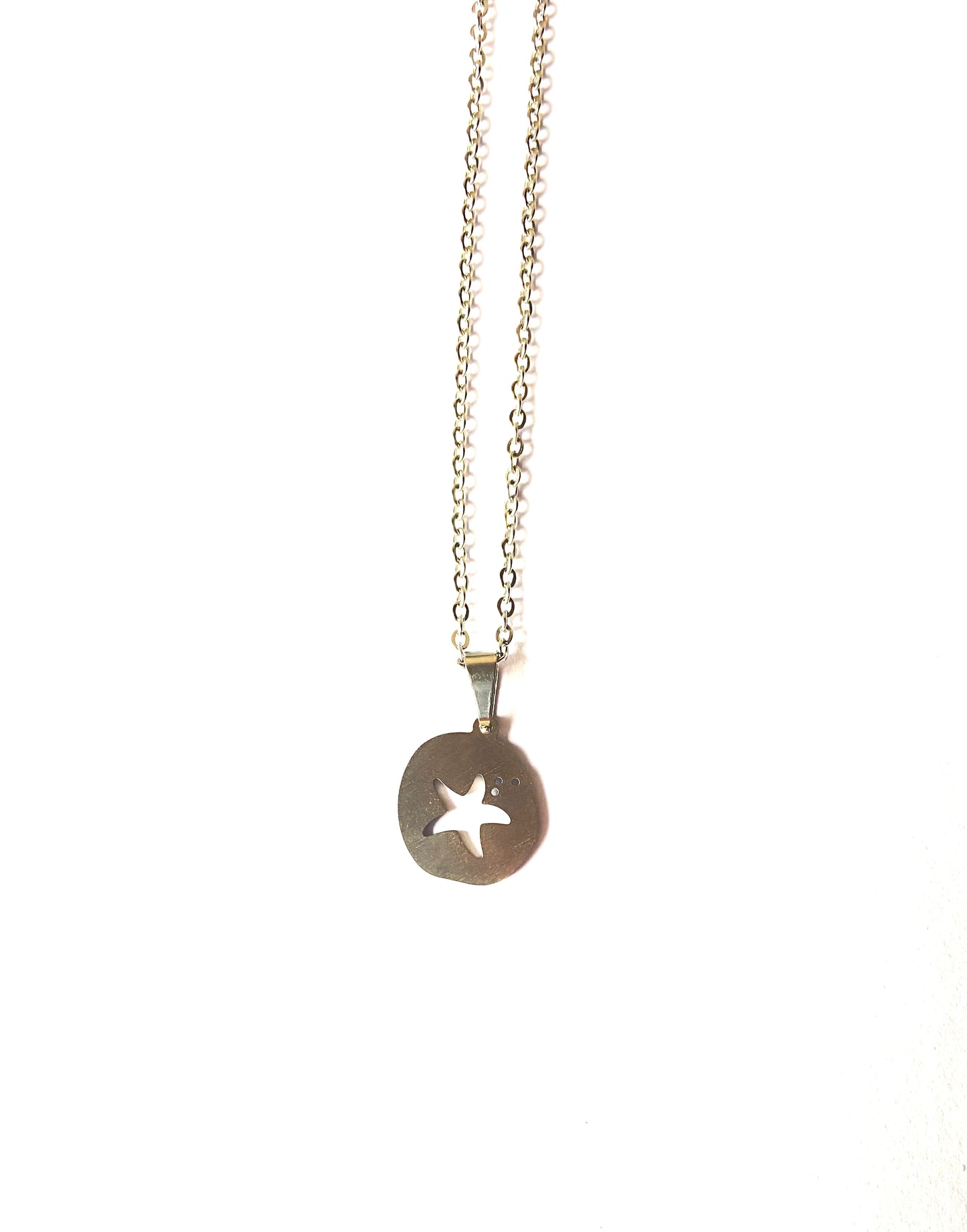 Collar Medalla Estrella de mar silueta