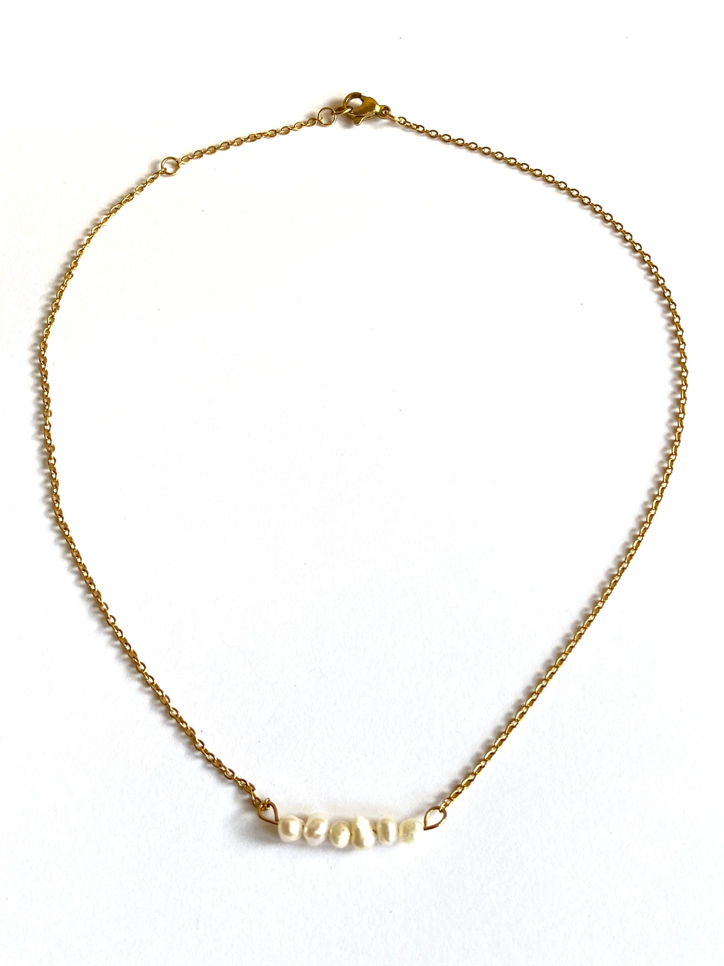 Collar con hilo de Perlas