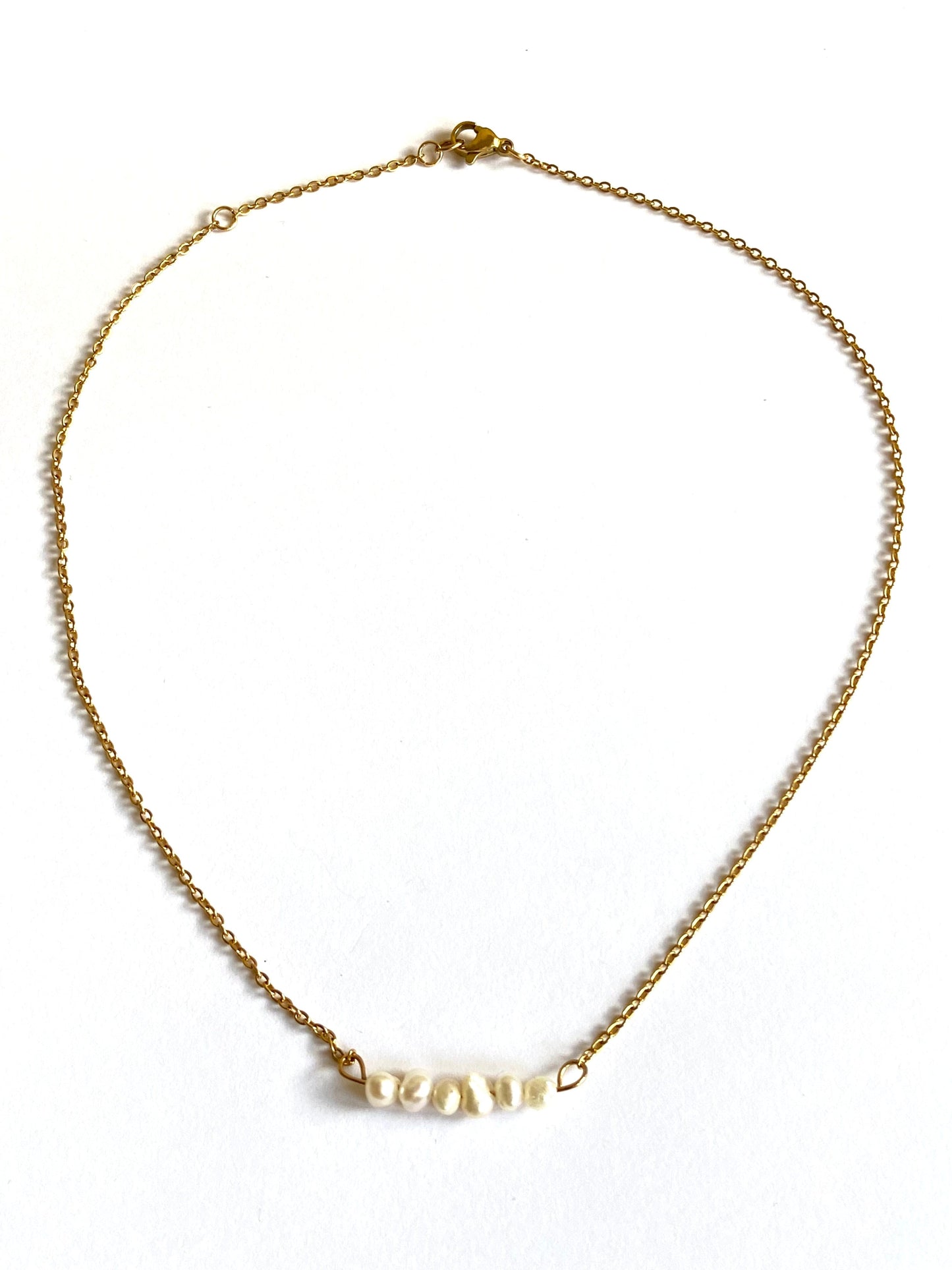 Collar con hilo de Perlas
