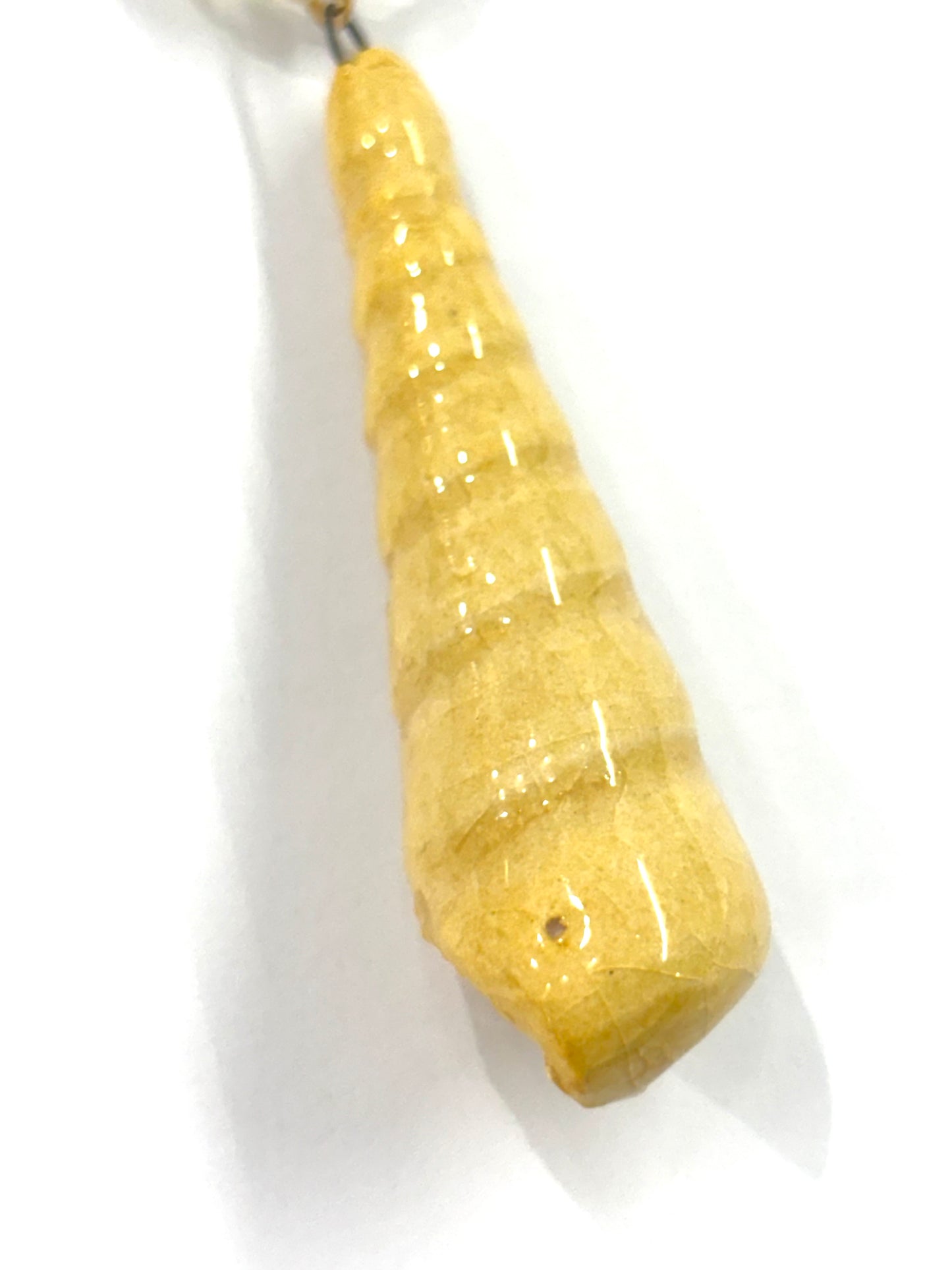 Collar concha espiral cerámica