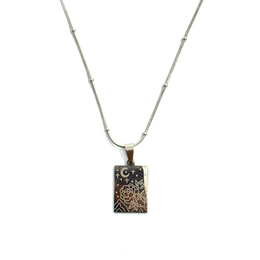 Collar rectangular flores y luna